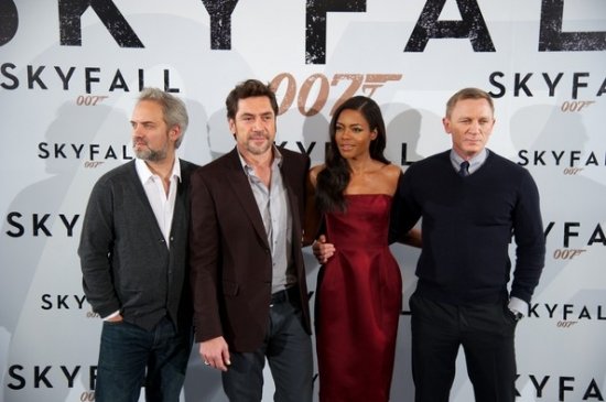 Джеймс Бонд