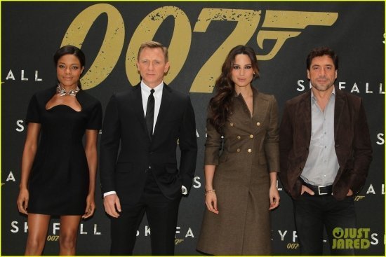 Джеймс Бонд