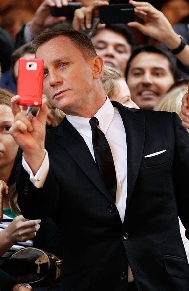 Джеймс Бонд