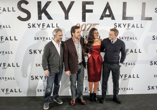 Джеймс Бонд