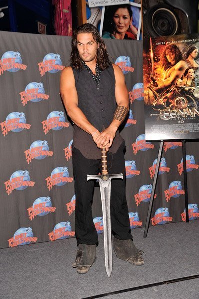 Джейсон Момоа