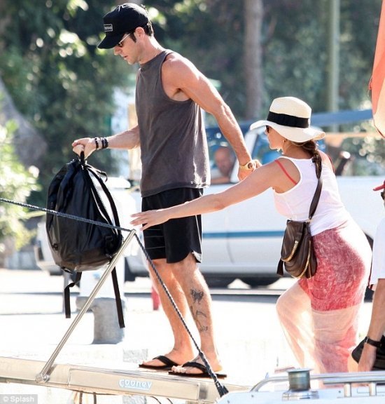 Дженнифер Энистон