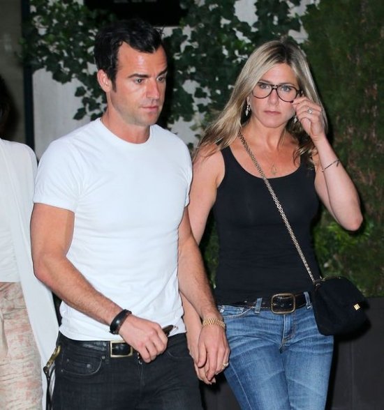 Дженнифер Энистон