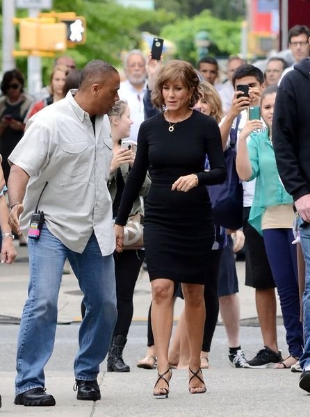 Дженнифер Энистон