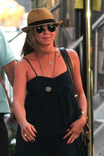 Дженнифер Энистон