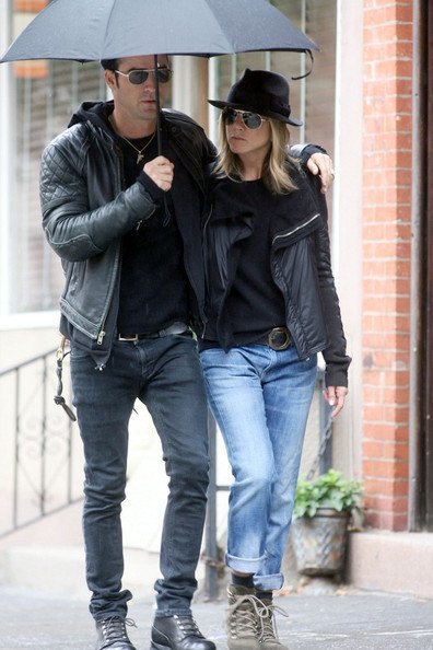 Дженнифер Энистон