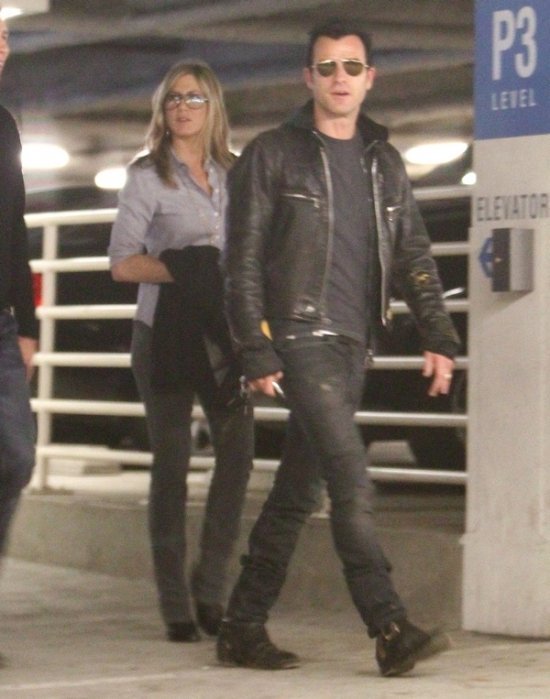 Дженнифер Энистон