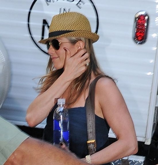 Дженнифер Энистон