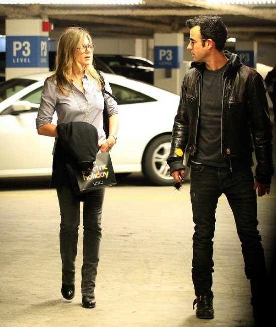 Дженнифер Энистон