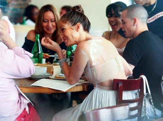 Дженнифер Лопес