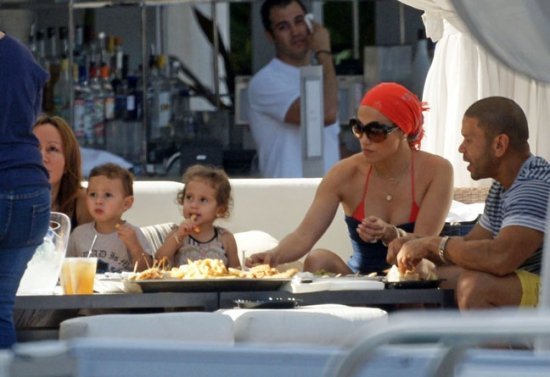 Дженнифер Лопес