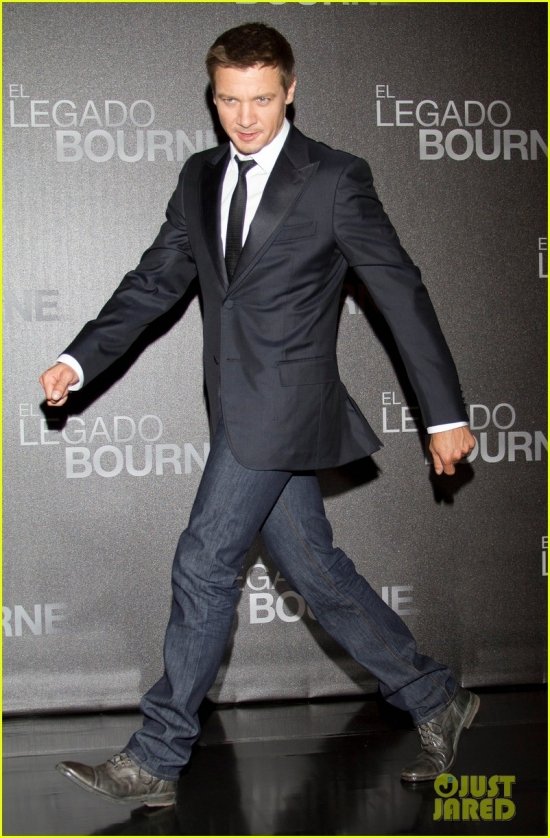 Джереми Реннер