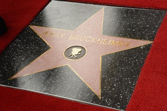 Джерри Брукхаймеру дают звезду на Аллее Славы