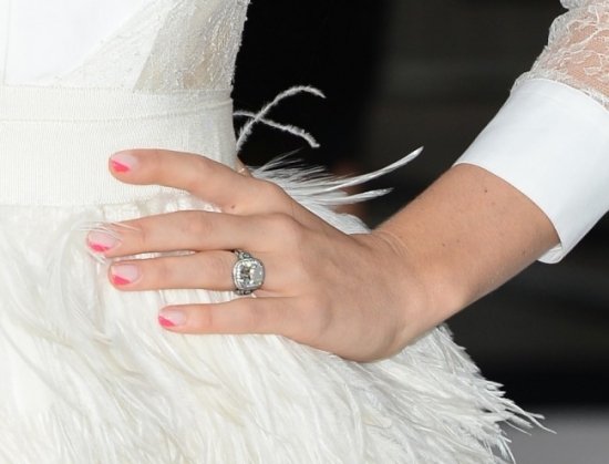 Джессика Бил