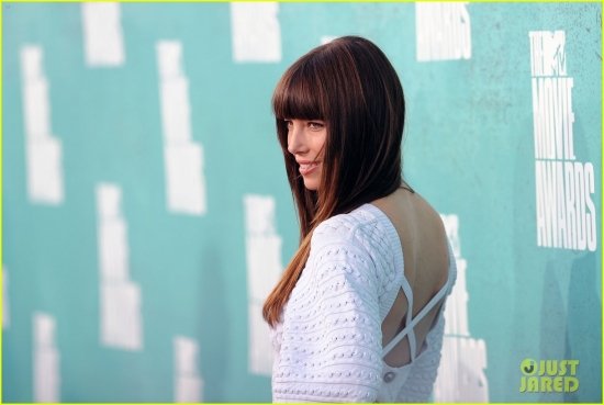 Джессика Бил