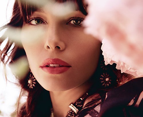 Джессика Бил