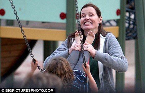 Джина Дэвис1