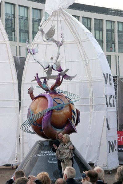 Джон Леннон