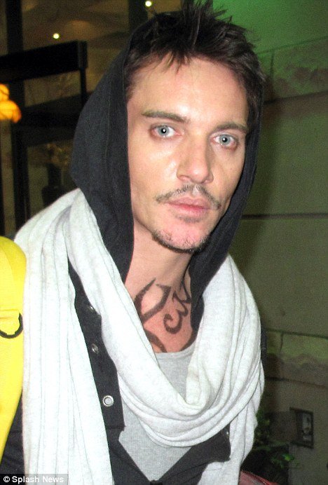 Джонатан Рис-Майерс