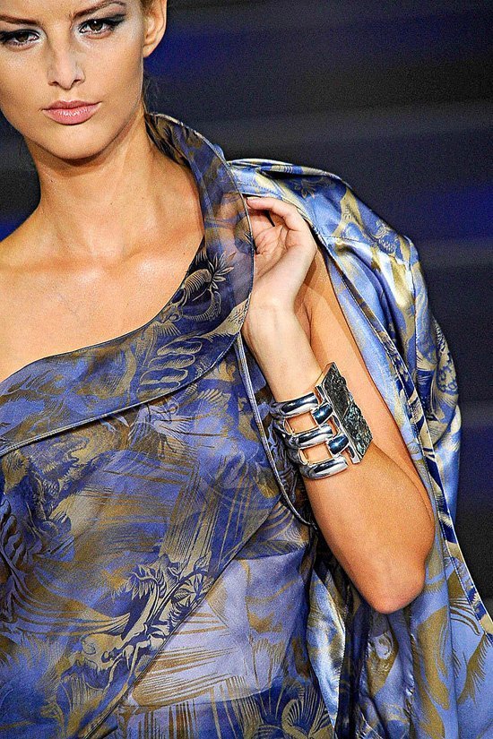 Джорджио Армани