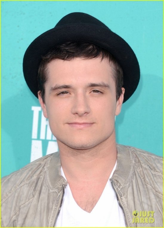 Джош Хатчерсон