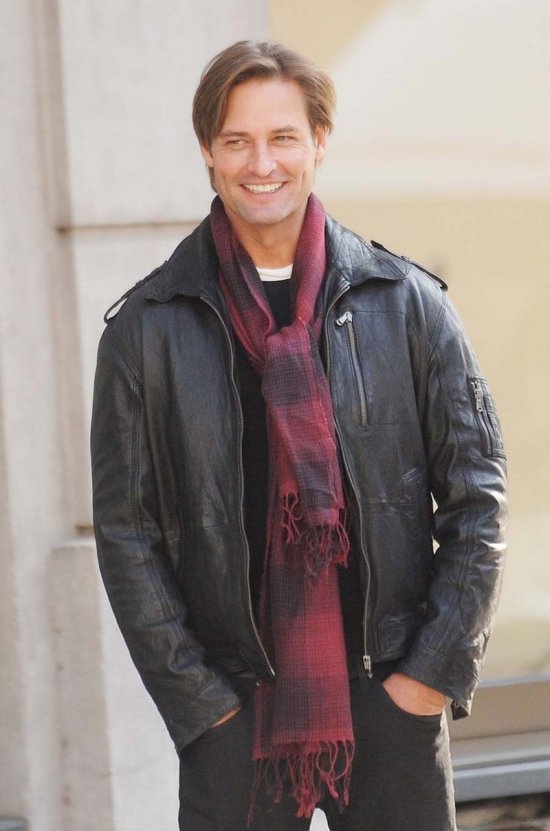 Джош Холлоуэй