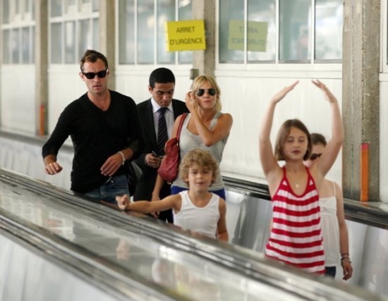 Джуд Лоу и Сиенна Миллер