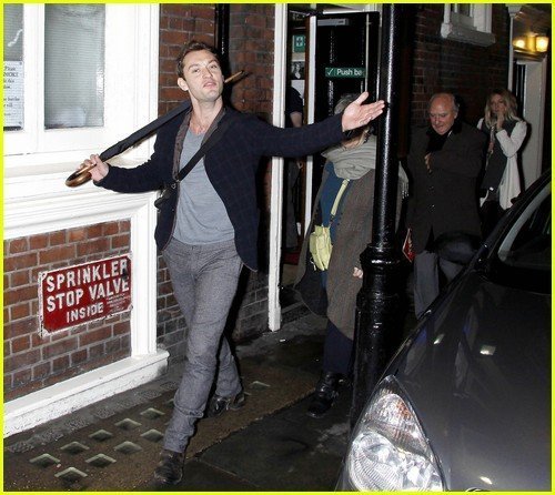 Джуд Лоу и Сиенна Миллер