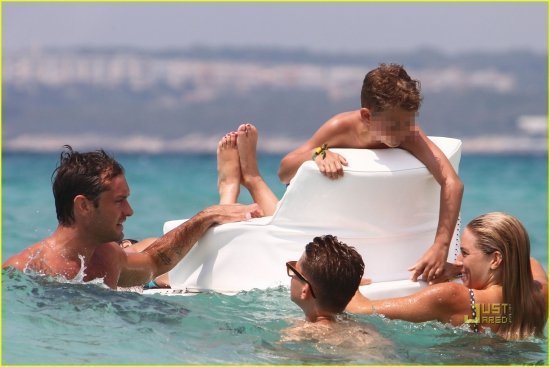 Джуд Лоу и Сиенна Миллер