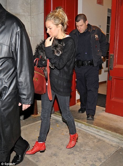 Джуд Лоу и Сиенна Миллер