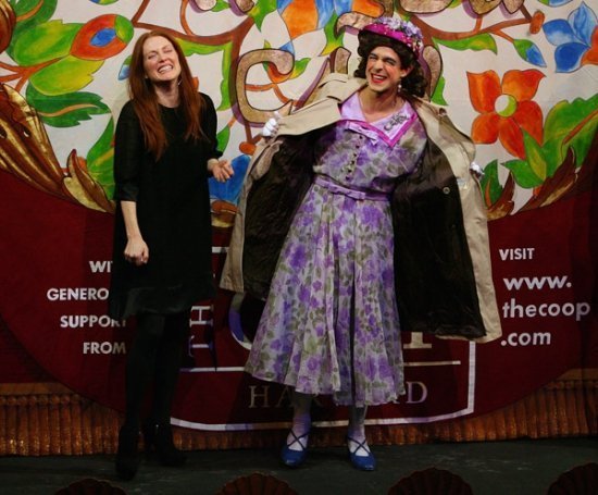 Джулианна Мур