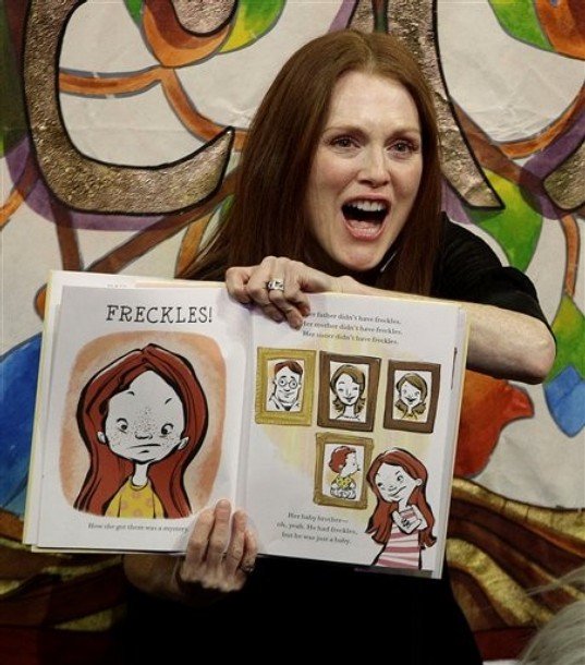 Джулианна Мур