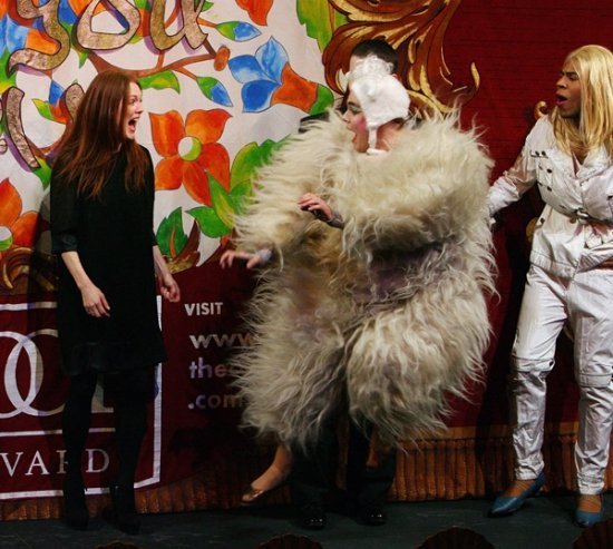 Джулианна Мур