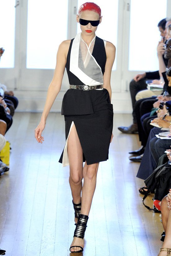 Джулиен Макдоналд