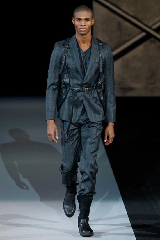 Эмпорио Армани