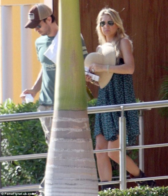 Энрике и Анна