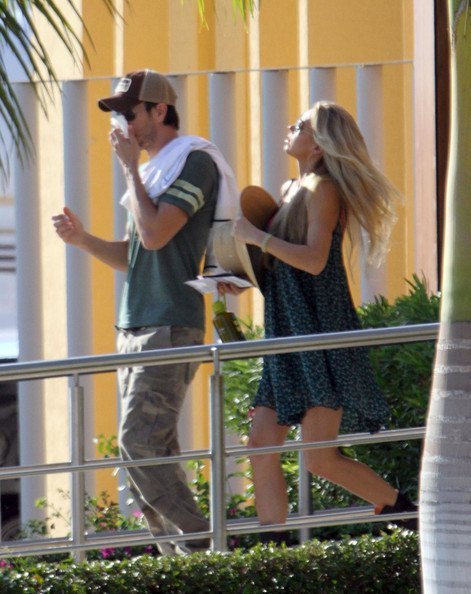 Энрике и Анна