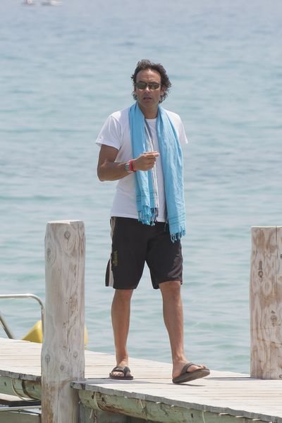 Энтони Делон