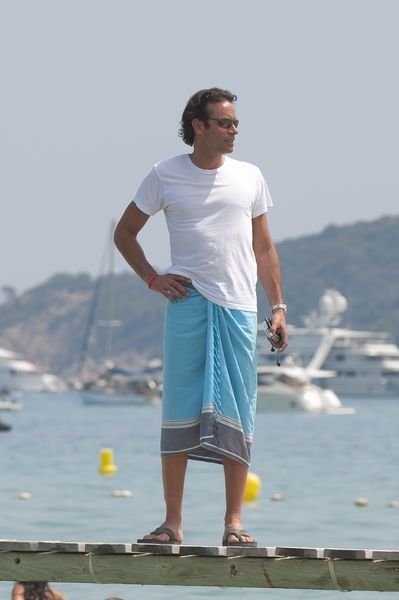 Энтони Делон