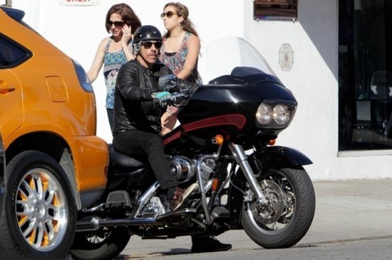 Энтони Кидис