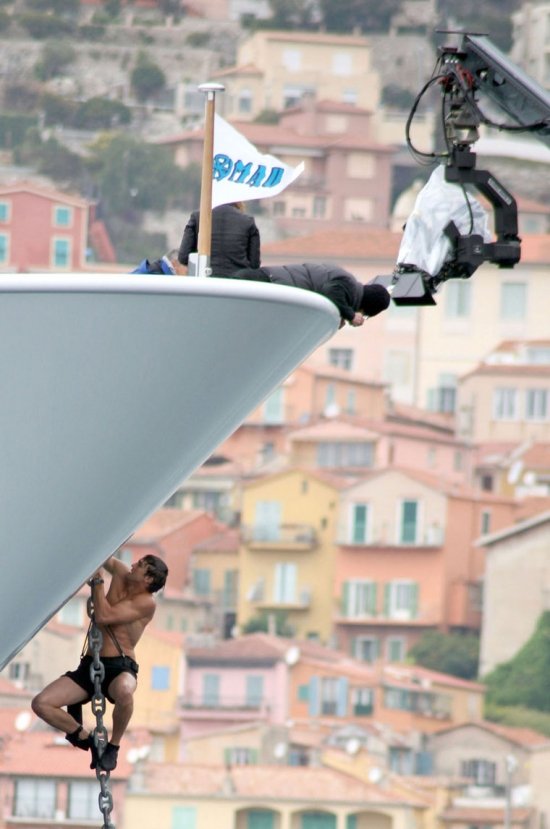 Эштон Катчер на съемках фильма 