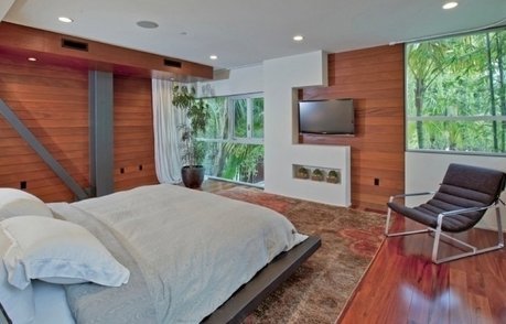 Эштон Кутчер