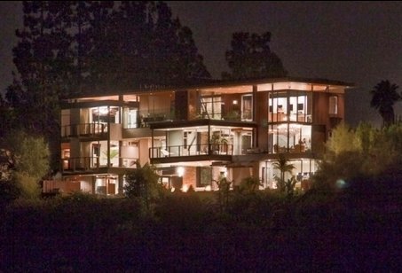 Эштон Кутчер