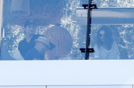 Эштон Кутчер