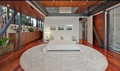 Эштон Кутчер