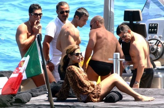 Ева Мендес на яхте