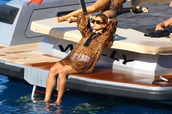 Ева Мендес на яхте