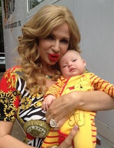 Эвелина Бледанс