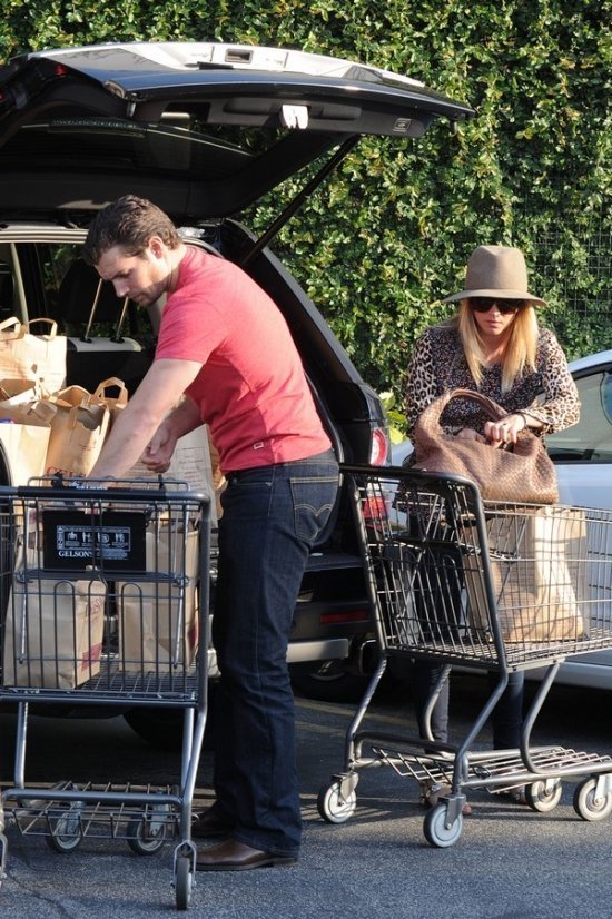 Генри Кэвилл