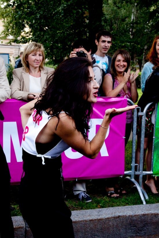 Glamour. Забег на шпильках